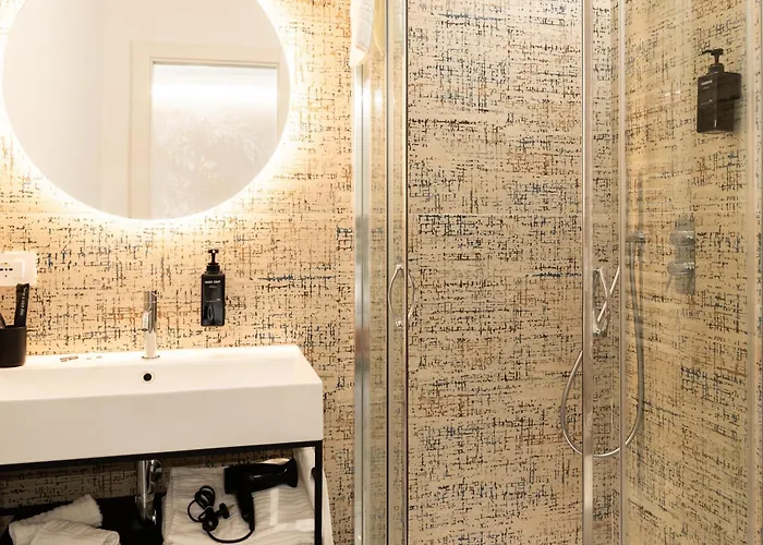 Konukevi Flamingo 3*