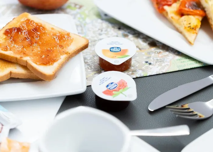 Konukevi Flamingo 3*